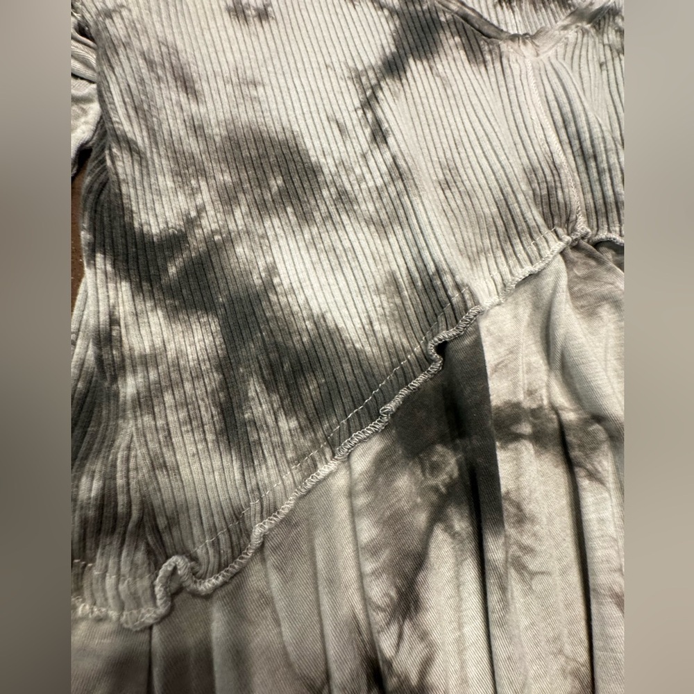 Pol Grey Tie Dye Long Sleeve Jersey Knit Babydoll Top Size S - Picture 10 of 15